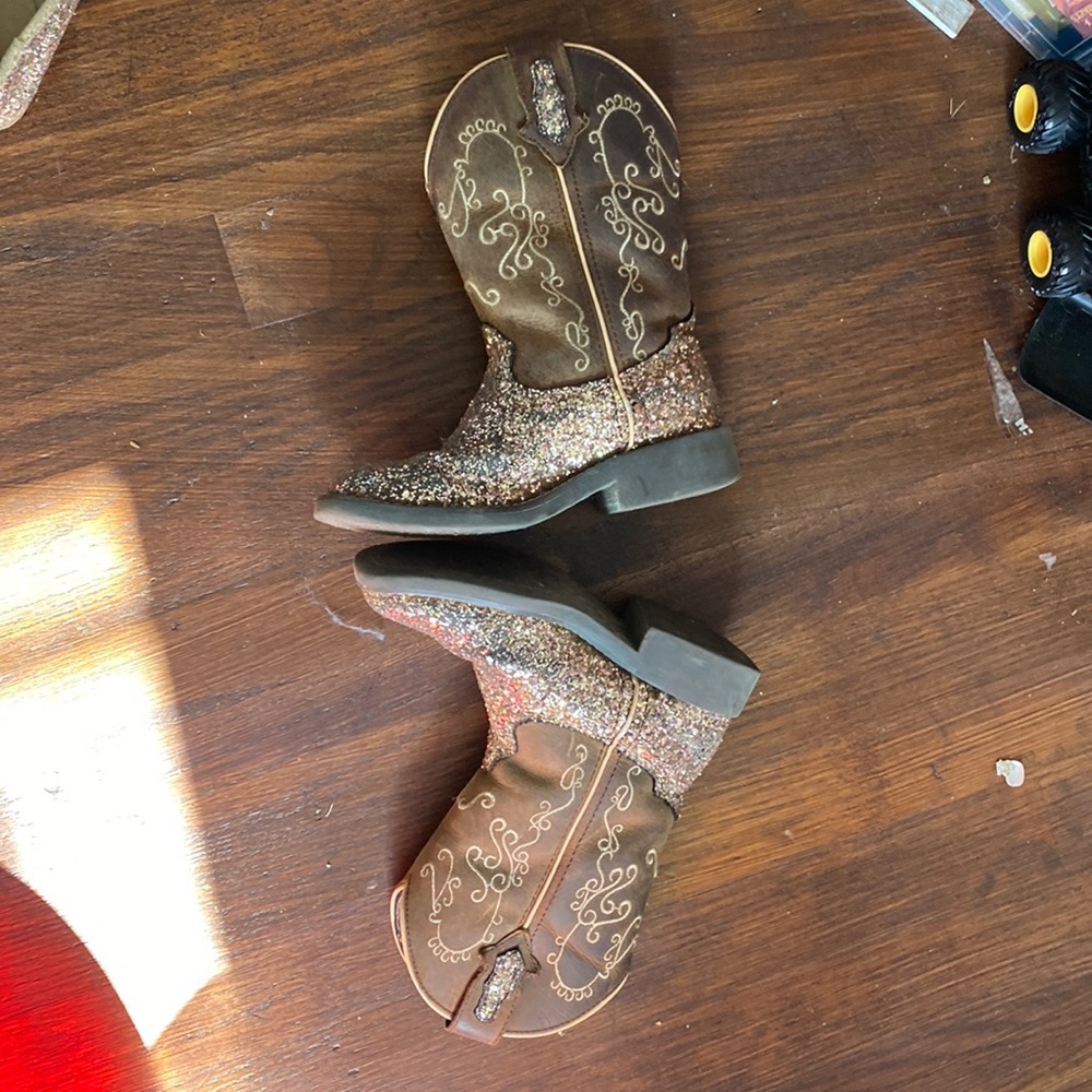 Brown Girls cowboy boots 11D